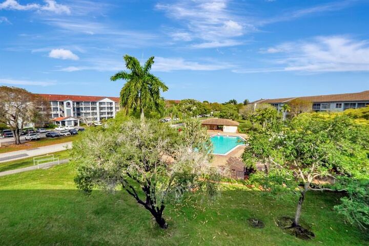 1401 SW 128th Ter 406H  Pembroke Pines FL 33027 photo