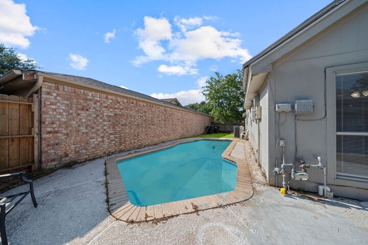 Property Photo: 8514 Deer Meadow Drive TX 77071