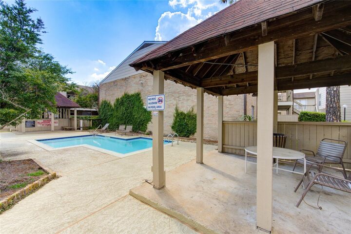 Property Photo: 2120 Wilcrest Drive 220 TX 77042