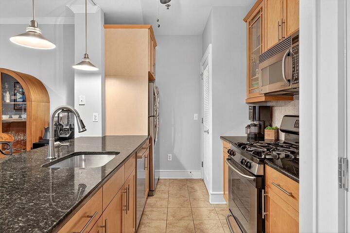 Property Photo: 904 Jefferson St 5C NJ 07030