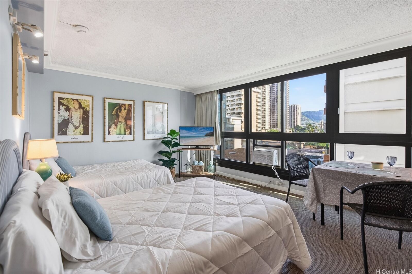 Property Photo: 134 Kapahulu Avenue 618 HI 96815