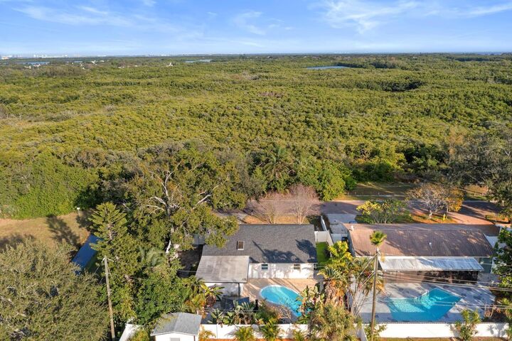 Property Photo:  7490 Locust Street NE  FL 33702 