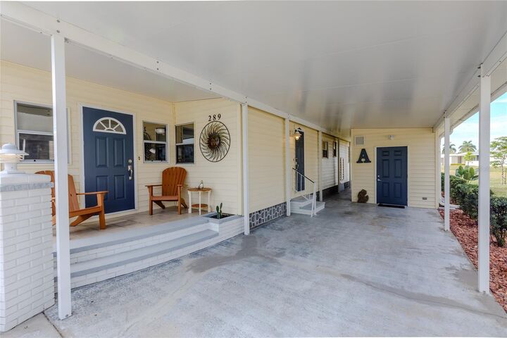 Property Photo: 2100 Kings Highway 289 FL 33980