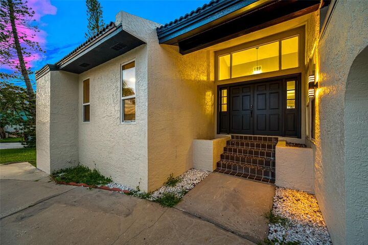 Property Photo:  809 59th Avenue  FL 33706 