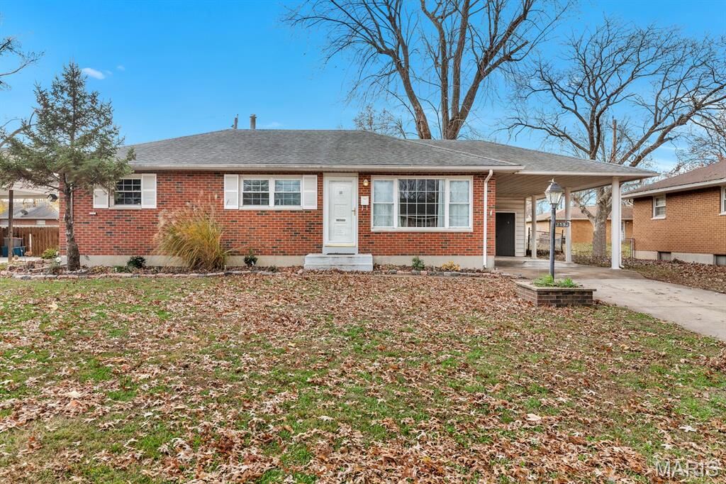 Property Photo: 2592 Lynch Avenue IL 62040