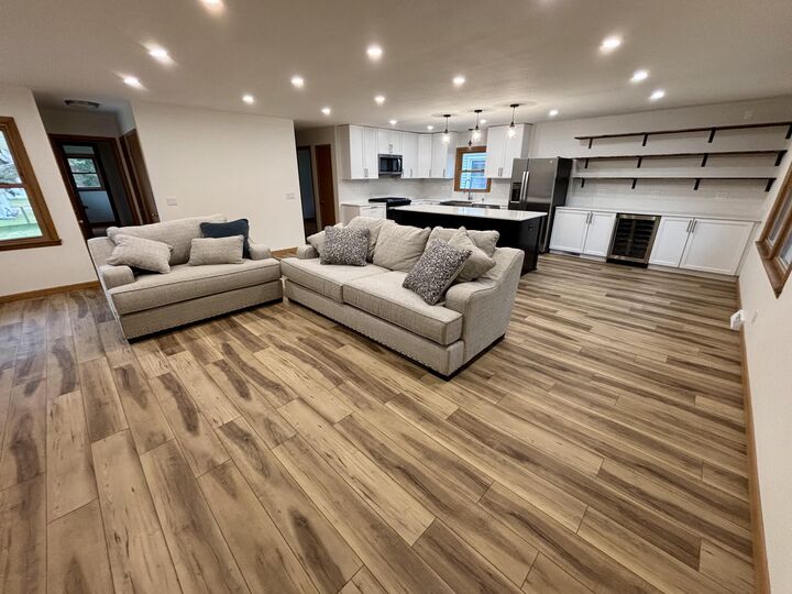 Property Photo: 811 Meadowbrook Dr WI 53090