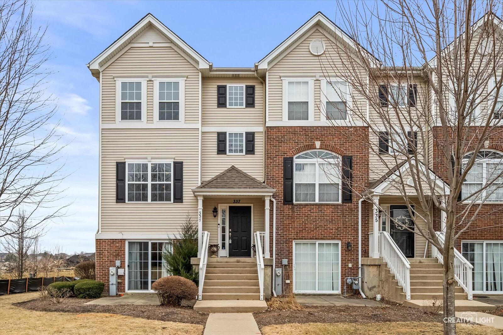 Property Photo: 337 Lakeshore Drive IL 60543