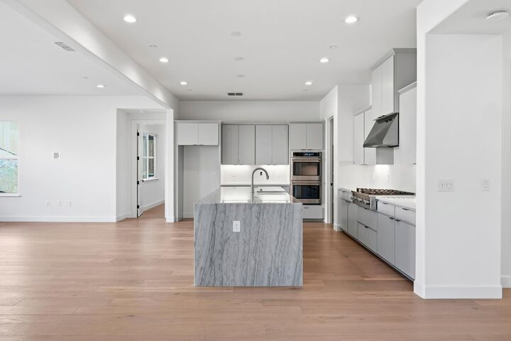 Property Photo: 4530 Dewey Oak Drive CA 95630