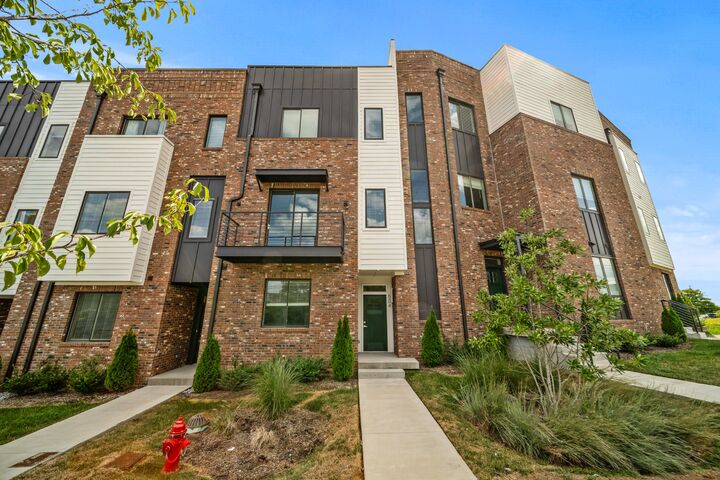 504 W Trinity Ln  Nashville TN 37207 photo