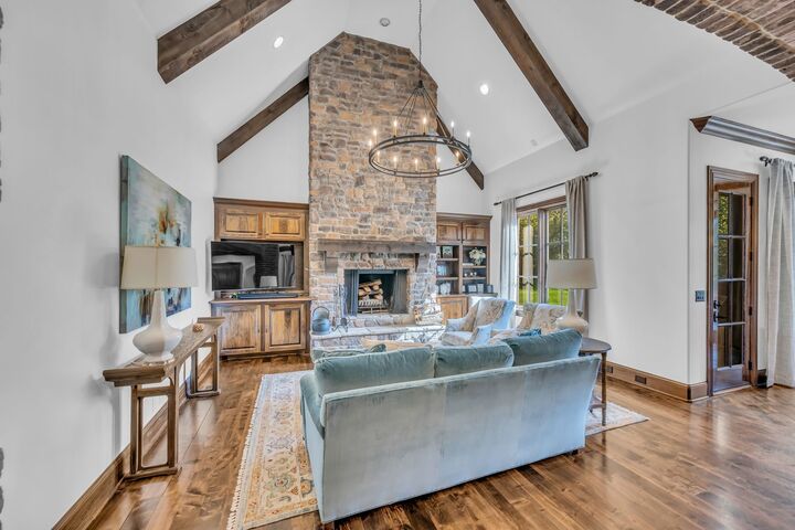 Property Photo: 9286 Wardley Park Ln TN 37027