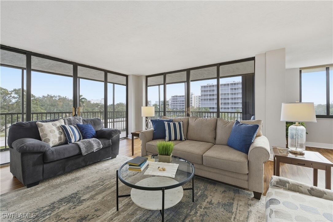 Property Photo:  11 Bluebill Avenue 201  FL 34108 