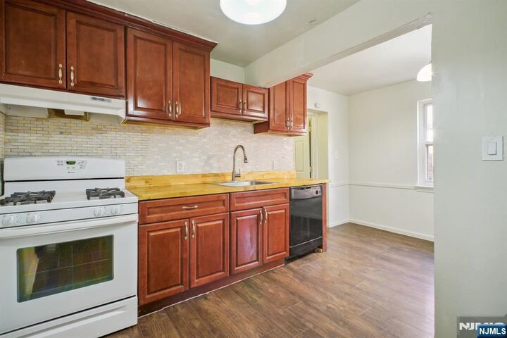 Property Photo: 1470B Liberty Avenue NJ 07205