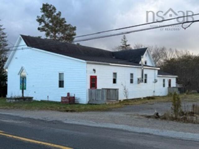 795 Oak Park Road — photo 1