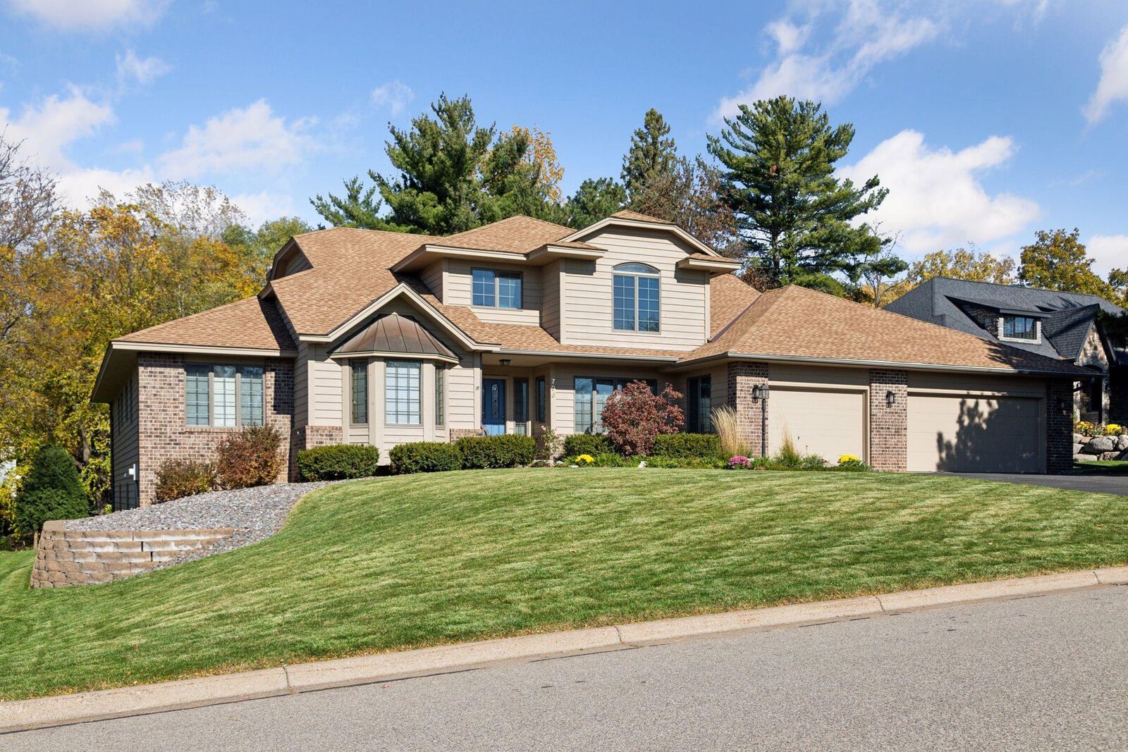 Property Photo:  703 Wesley Lane  MN 55118 