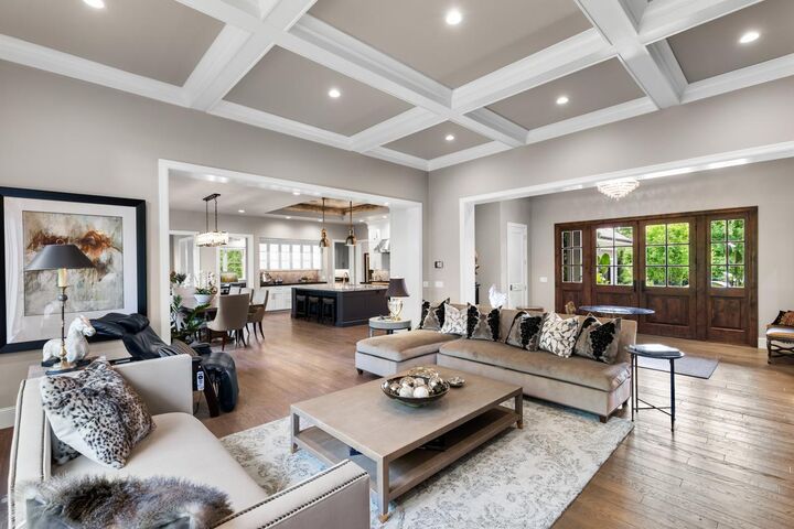 Property Photo: 1595 Locust Hills Circle MN 55391