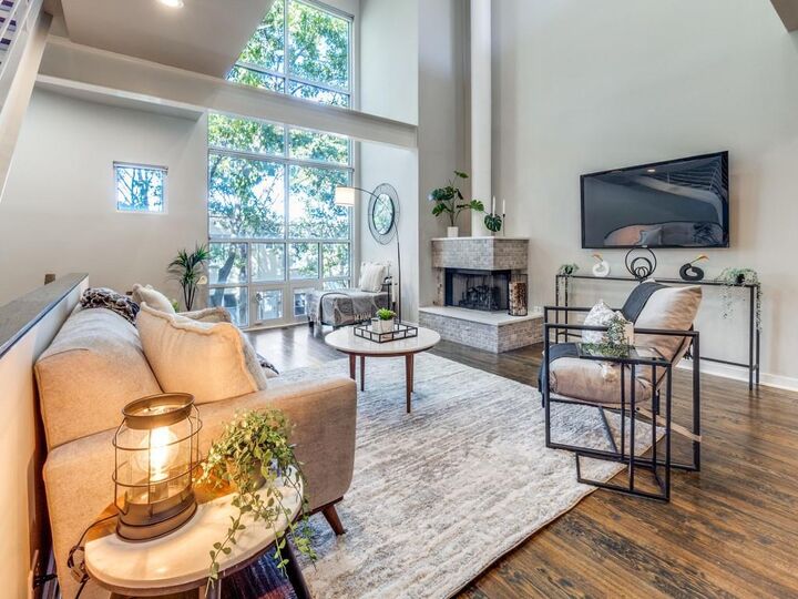 Property Photo:  3352 Miro Place  TX 75204 