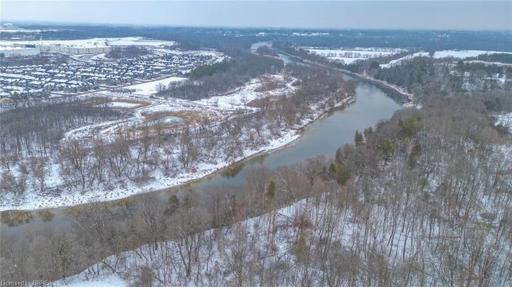 Property Photo: 135 Robinson Road ON N3T 5L7