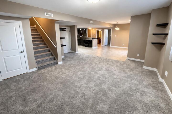 Property Photo: 189 Silkstone Road W 2 AB T1J 4J9