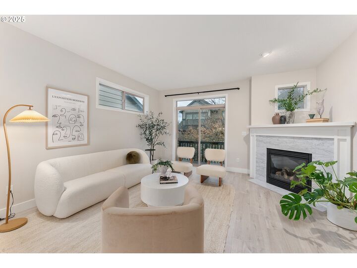 Property Photo:  1558 SW 175th Ave  OR 97003 