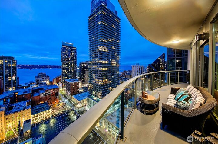 1920  4th Avenue 2303  Seattle WA 98101 photo