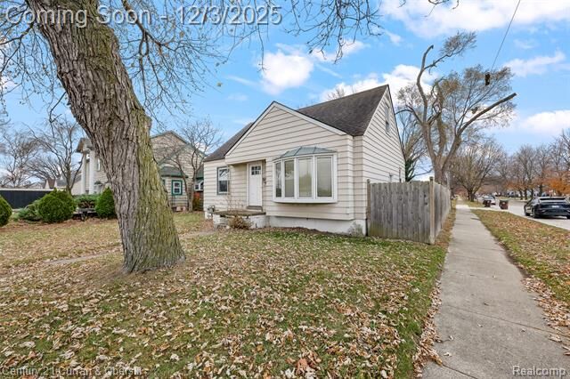 14593 Superior Street  Southgate MI 48195 photo