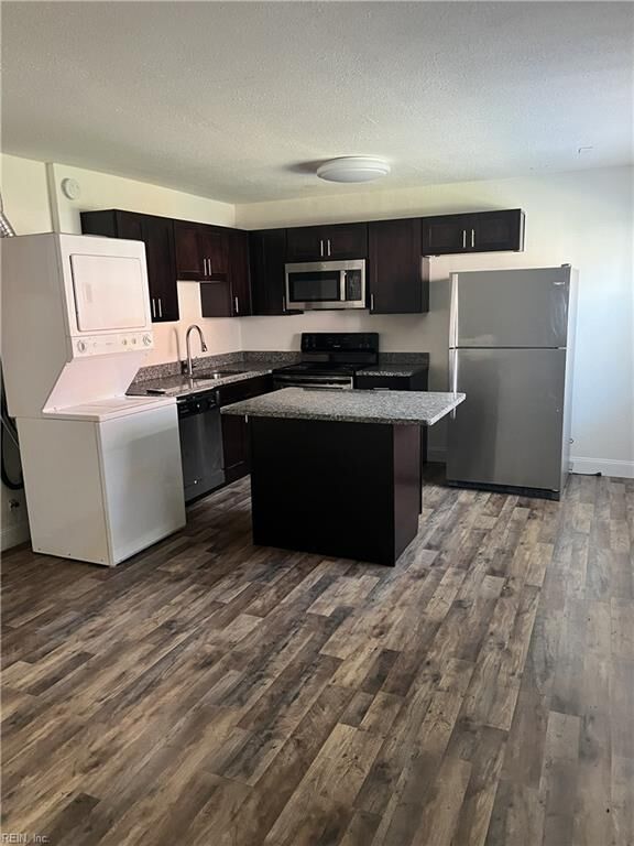 Property Photo: 1001 Little Bay Ave A4 VA 23503