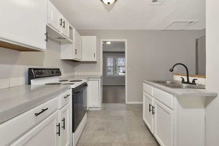 Property Photo:  4221 S Englewood St  KS 67216 