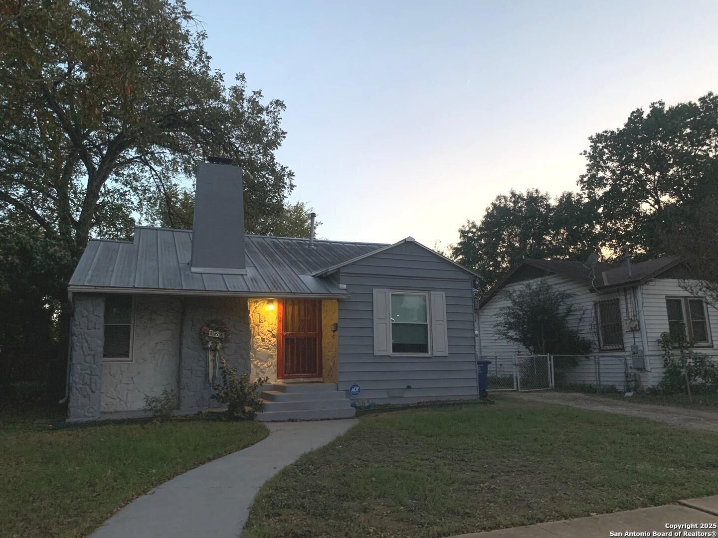 Property Photo:  410 S. Park Blvd.  TX 78204 
