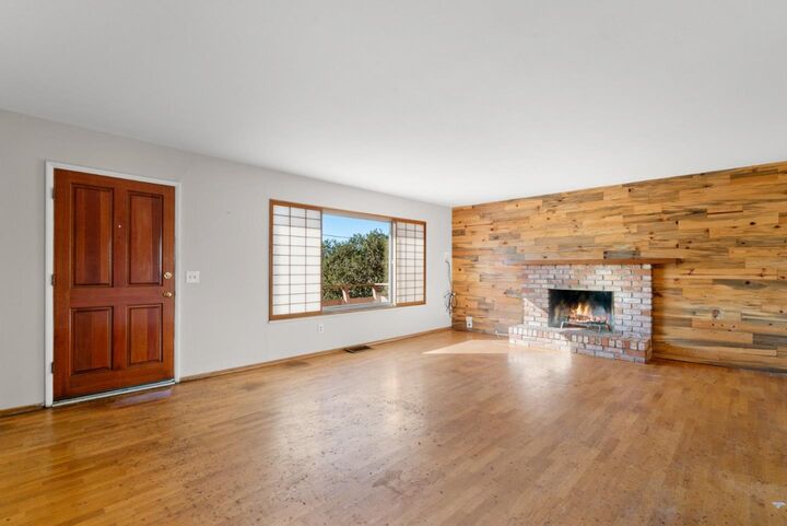 Property Photo:  15 Work Avenue  CA 93940 