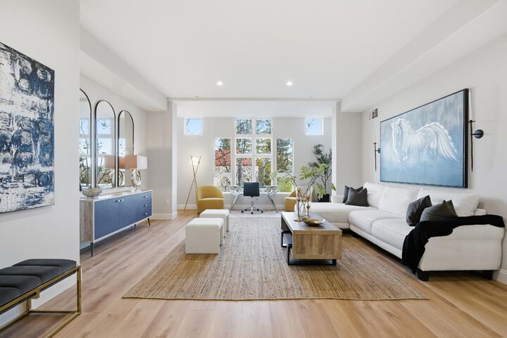 Property Photo:  200 Sheridan Avenue 306  CA 94306 