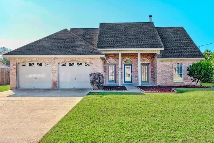 Property Photo:  7621 Clearview  TX 77657 