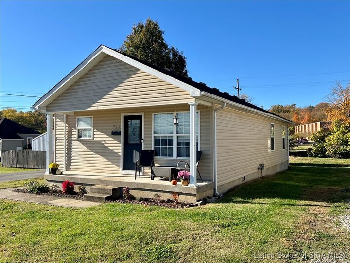 Property Photo: 917 Valley View Road IN 47150