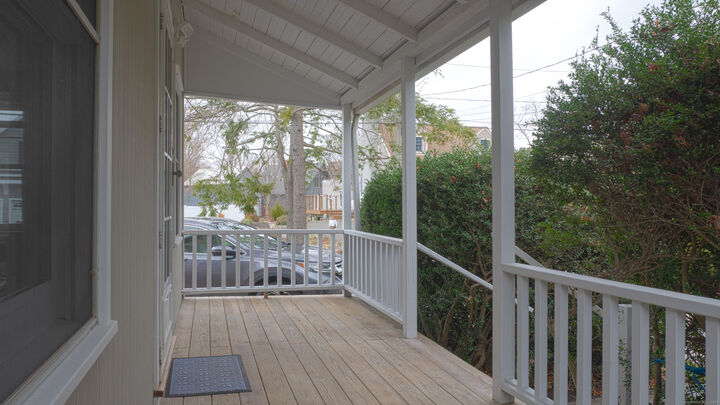 Property Photo:  3 Howard Avenue  CT 06405 