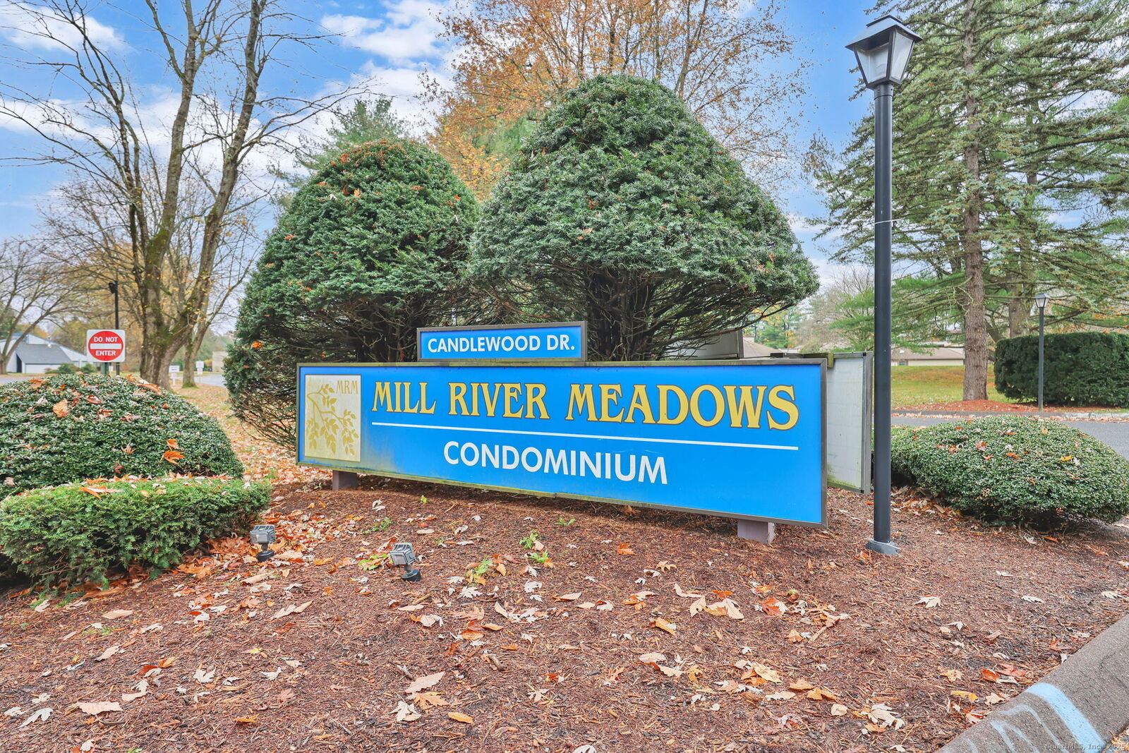 Property Photo:  62 Candlewood Drive 62  CT 06074 