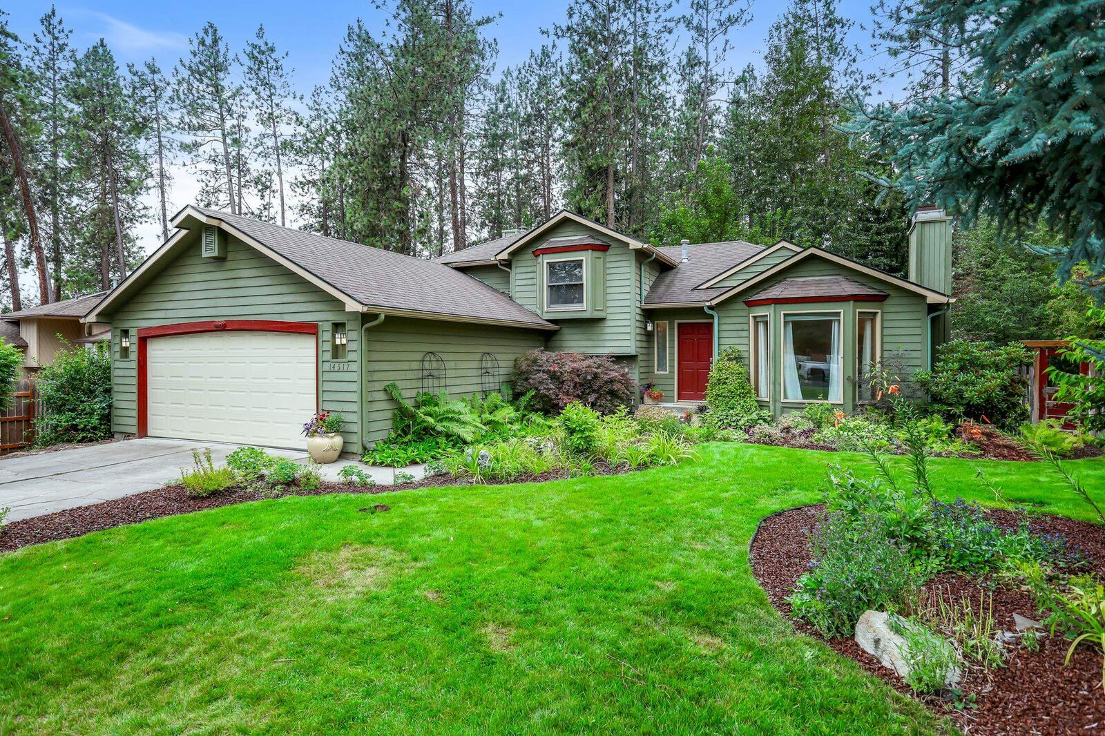 Property Photo:  14517 N Chronicle St  WA 99021 