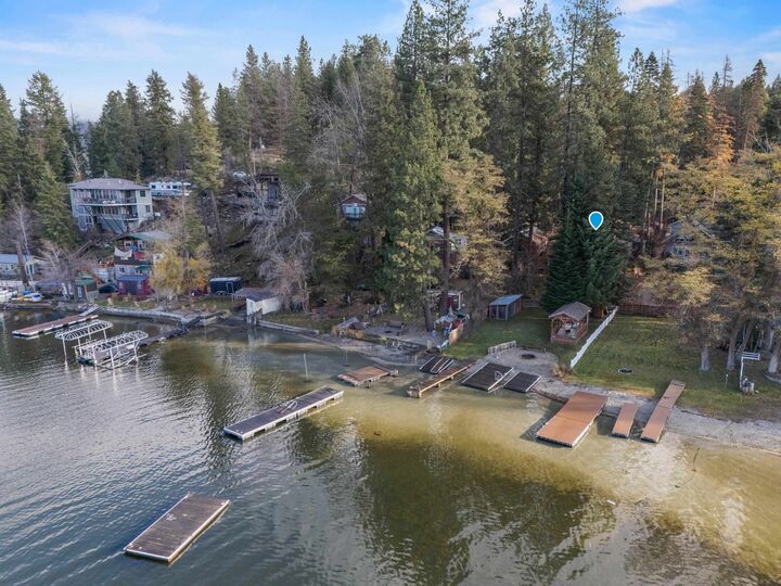 Property Photo:  13907 N East Newman Lake Dr  WA 99025 