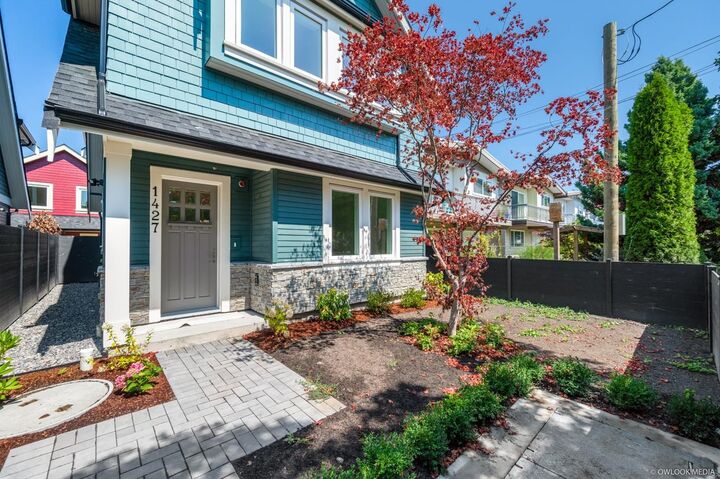 Property Photo: 1427 E 27th Avenue BC V5N 2W6