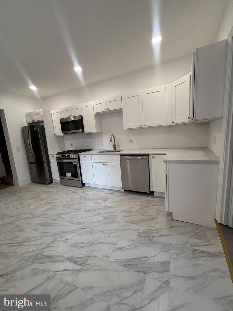 Property Photo: 624 Poplar Street PA 17603