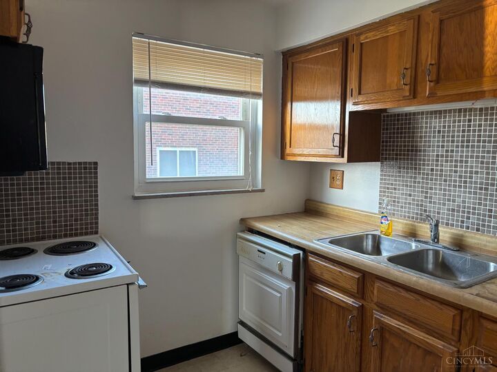 Property Photo:  64 Brookwood Avenue  OH 45013 