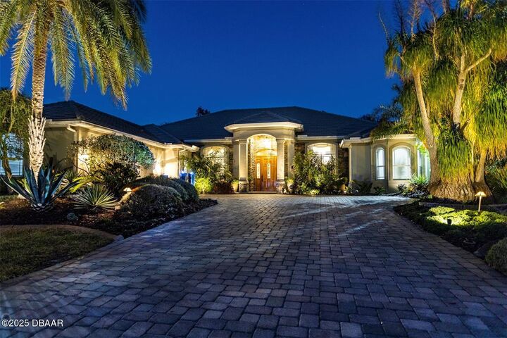 Property Photo: 46 Old Oak Drive S FL 32137