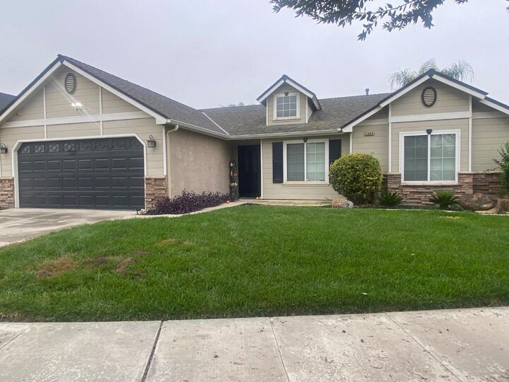 Property Photo: 2805 Badger Flat Avenue CA 93274