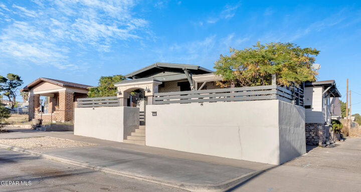 Property Photo: 1012 Maple Street TX 79903