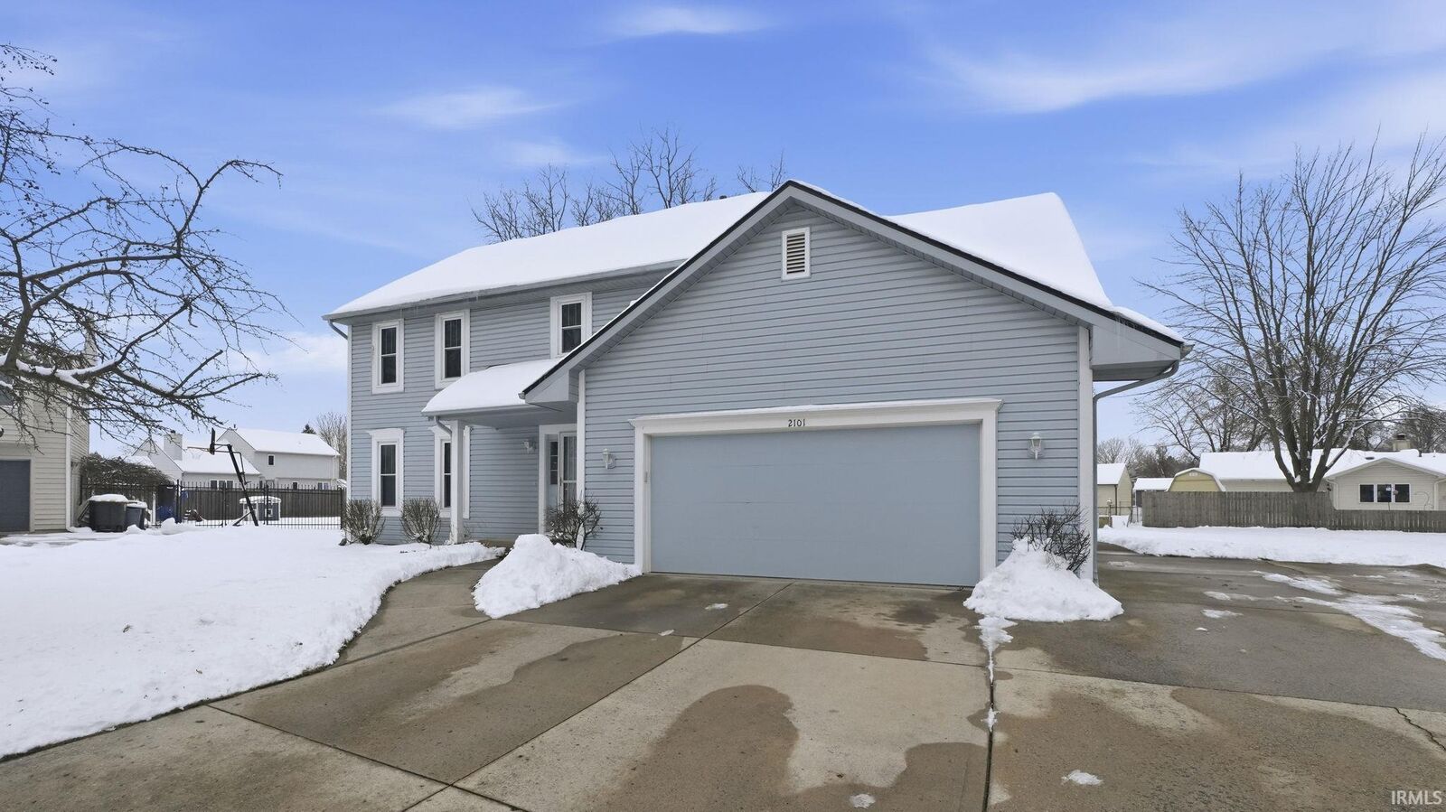 Property Photo:  2101 White Plains Court  IN 46815 