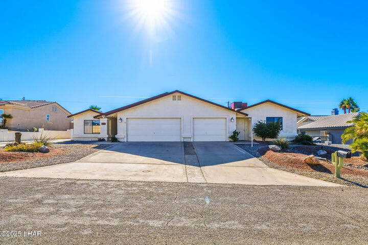 Property Photo:  1880 Nugget Dr  AZ 86404 