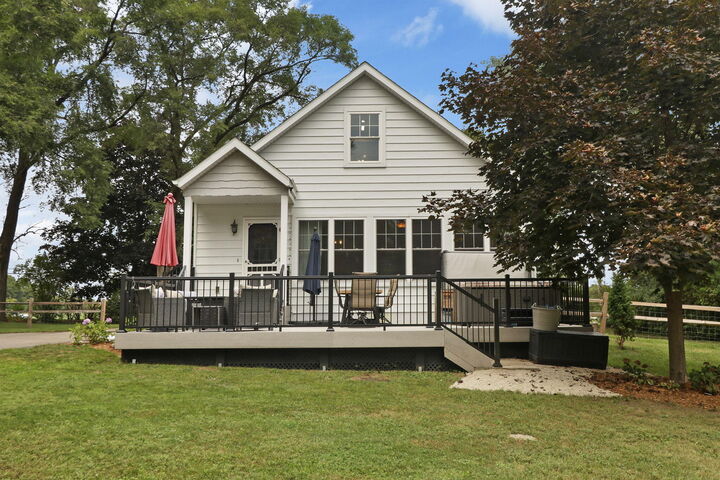 Property Photo:  9105 Gittings Rd  WI 53406 