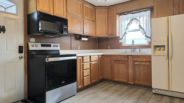 Property Photo:  289 Oregon Avenue  MI 48198 