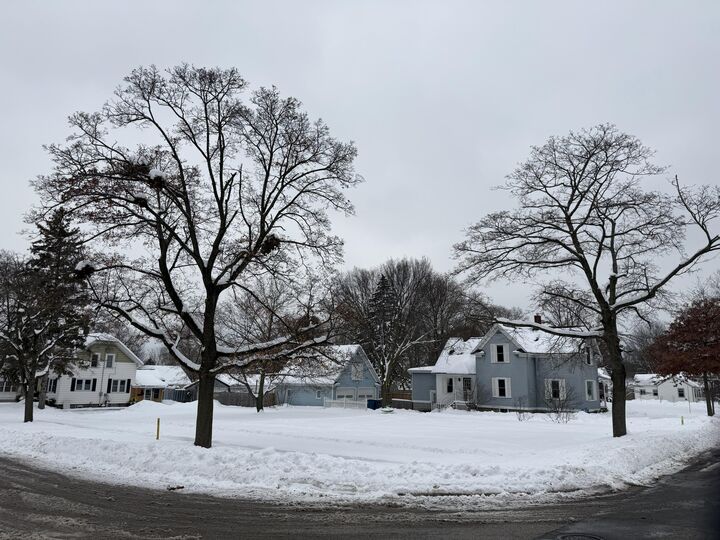 Property Photo: 308 E River Street MI 49456