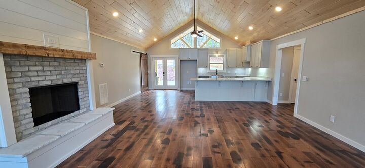 Property Photo:  30 Small Street  GA 30512 