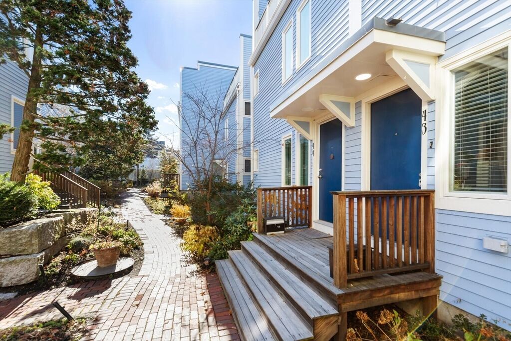 Property Photo: 676 Huron Ave 43 MA 02138