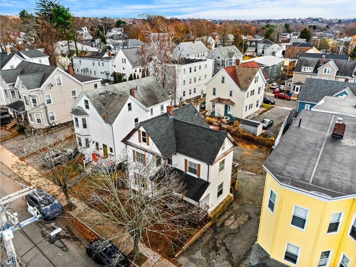 Property Photo:  11 Derby Street  MA 02453 